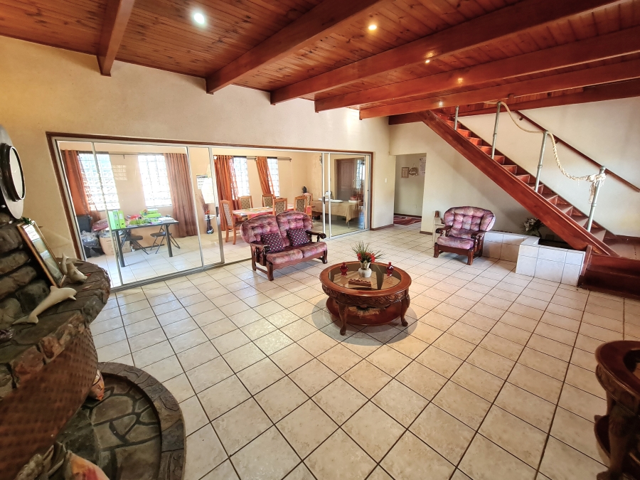 4 Bedroom Property for Sale in C Place Eastern Cape